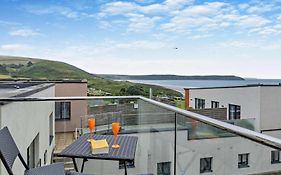12 Putsborough - Luxury Apartment At Byron Woolacombe, Only 4 Minute Walk To Woolacombe Beach!